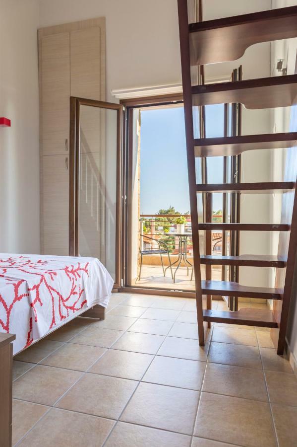 Villa Kristin 2 - 2Min Walk To Great Sandy, Shallow Beach นิกิติ ภายนอก รูปภาพ