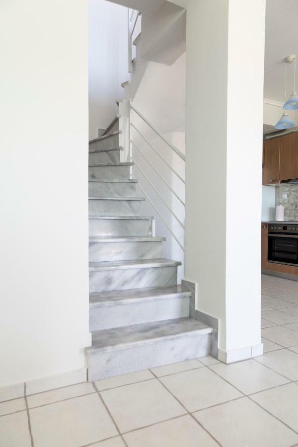 Villa Kristin 2 - 2Min Walk To Great Sandy, Shallow Beach นิกิติ ภายนอก รูปภาพ